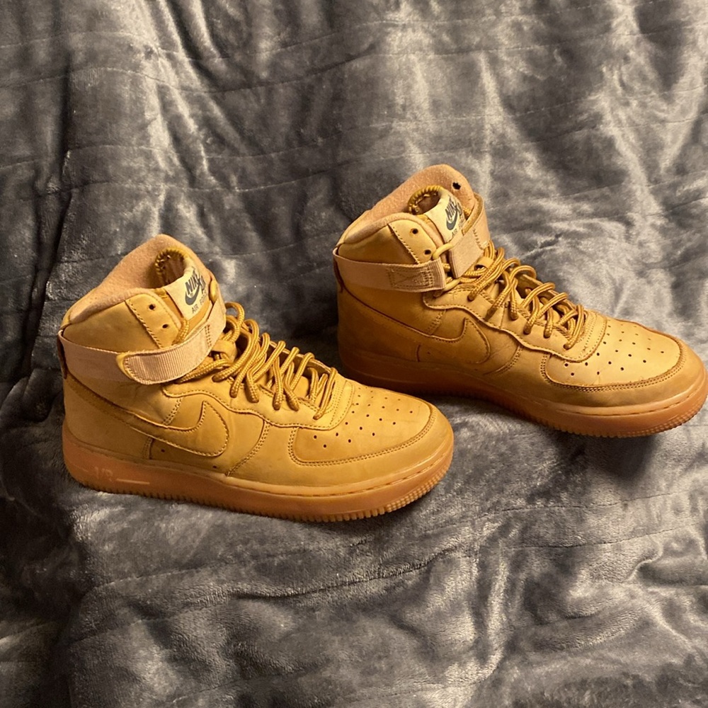 Nike Air Force 1 mid 07’ Flax - Picture 2 of 7